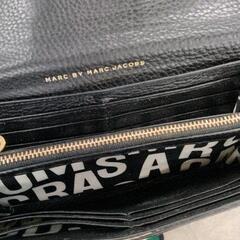 0907-367 MARC BY MARC JACOBS 長財布 黒の画像