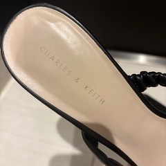 Charles & Keith ミュール38サイズの画像