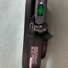 20倍ズームレンズを搭載したSONYのコンパクトデジタルカメラ。　DSC-WX300の画像