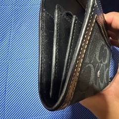 coach二つ折り財布の画像