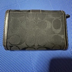 coach二つ折り財布の画像