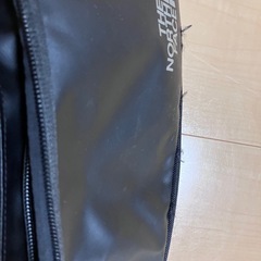 ノースフェイス THE NORTH FACE ショルダーバッグ 斜め掛けの画像
