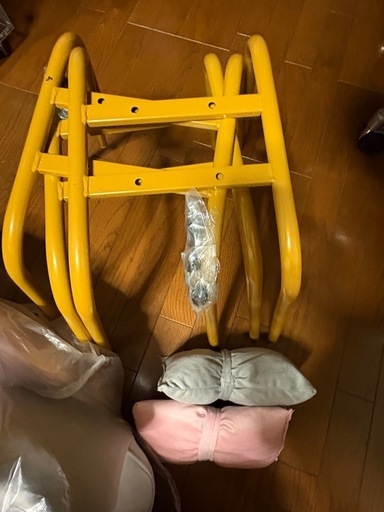 椅子４脚 ピンク、グレー
