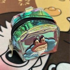 Labubuシルバーポーチの画像