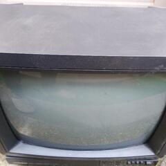 14型ブラウン管カラーテレビの画像