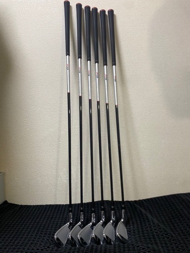 テーラーメイド　アイアンr9