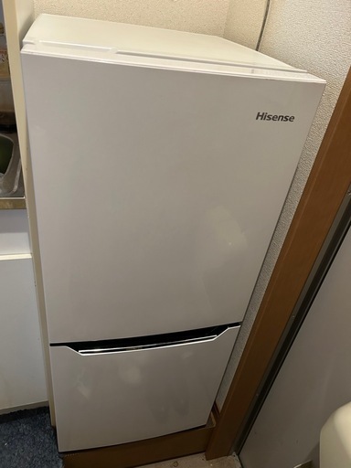 5km以内配送無料　保証付き　単身用にピッタリ Hisense2ドア冷蔵庫HR-D1301 5km以内配送無料 保証付き 単身用にピッタリ Hisense2ドア冷蔵庫HR-D1301