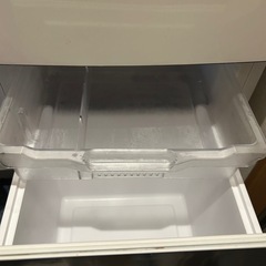 Hisense 2ドア冷凍冷蔵庫 HR-D1301 の画像