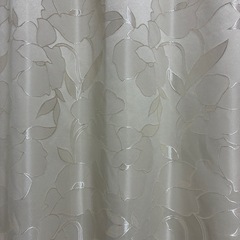 カーテンの画像