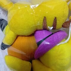 ポケモン　ピカチュウミニぬいぐるみ３個セットの画像