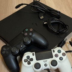 PS4(256GB)本体＋ソフト1本＋コントローラー2台（ジャンク）セットの画像