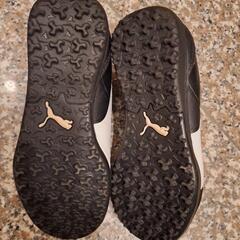 18.0センチ　PUMAサッカートレーニングシューズの画像