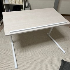 折りたたみ昇降テーブルの画像