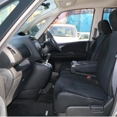 日産　セレナの画像