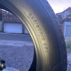 ホンダ　ヴェゼル　タイヤ　4本の画像