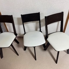 【取引中】無料　ダイニングテーブル　椅子付き　の画像