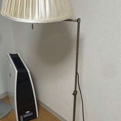 フロアライトの画像