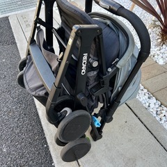 RECARO（レカロ）ベビーカー 新生児からOK・レインカバー付きの画像