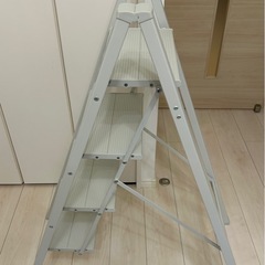 脚立の画像