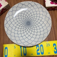 和皿、食器18点　錦祥瑞　食器　赤津焼　取り分け皿5枚　有田焼、美濃焼など大皿5枚　急須と湯呑みセットの画像
