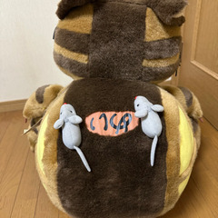 ジブリ　ネコバス　座椅子の画像
