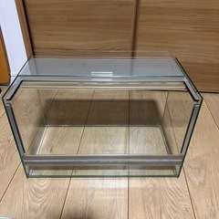 爬虫類　ガラスゲージ　ヒーター
の画像