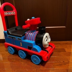 【取引中】トーマス乗れるおもちゃ　中古品の画像