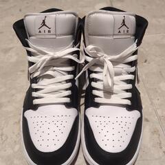 Nike Air Jordan 1 Mid SE　スニーカーの画像