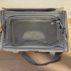 [引渡し交渉中] 猫用キャリーバッグ (中古品) の画像