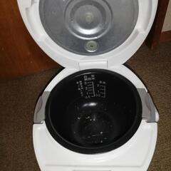 【ジャンク品】シャープ(SHARP) ジャー炊飯器 3合 ホワイト KS-HA5-Wの画像
