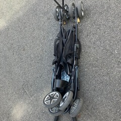 B型ベビーカーの画像