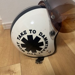 バイクのヘルメットの画像