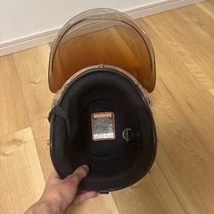 バイクのヘルメットの画像