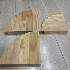 新品未使用 3段の飾り棚の画像