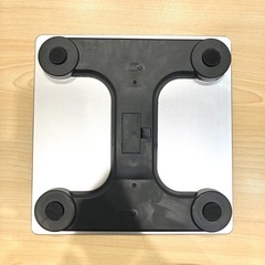  体重計 デジタル ヘルスメーター 乗るだけ 強化ガラストップ 電源自動ON/OFF 150kgまでの画像