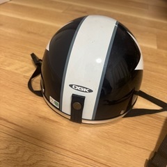 バイクのヘルメットの画像