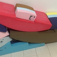 ボブルス ワニ チキン シーソー ボーネルンド 遊具 bobles 運動 体操 おもちゃ 幼稚園 保育園の画像