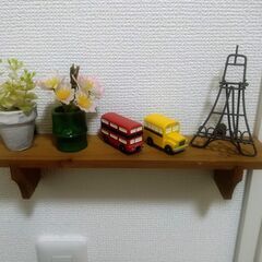 信楽焼（フクロウ・猫）、ミニカーの置物セットの画像
