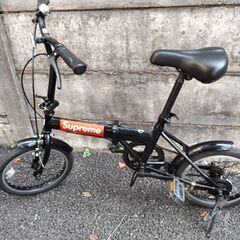 折りたたみ自転車　ノーパンクタイヤの画像