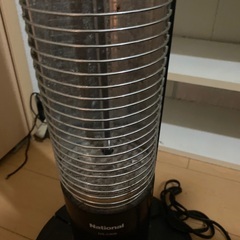電気ストーブ　縦型　Nationalの画像