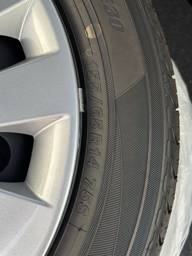 サマータイヤ（BluEarth FE AE30）14インチ&スチールホイール4本
