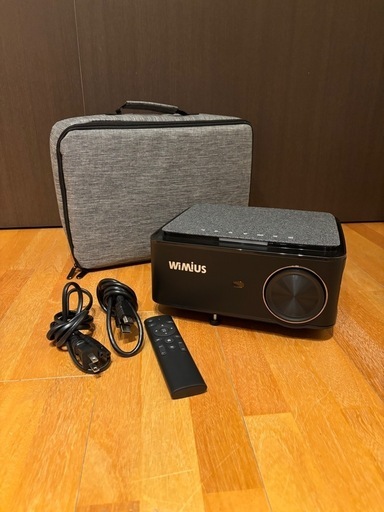 【美品】WiMiUS プロジェクター リモコン・ケース付き ホームシアター