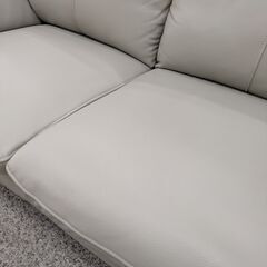 ジモティー見た！で5%OFF【2人掛けソファ】SOFIT CLAVER クラビエ 革製 ソファ ハイバック：グレーの画像