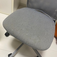 受渡し決定！IKEA デスクと椅子もらって下さいの画像