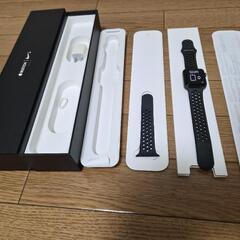 アップルウォッチ３ナイキセルラーモデルの画像