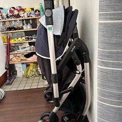 Aprica 折りたたみ式ベビーカー ネイビー
の画像