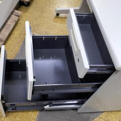 ●PLUS プラス 片袖デスク 幅120cm LAシリーズ LA-T126 LGY　オフィスデスク ワークデスク オフィス家具 会社 事務所 店舗の画像
