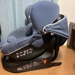 チャイルドシートエールべべの画像