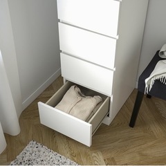 【イケア家具】IKEA MALM 開閉ミラー付トールチェスト、ダークブラウンの画像