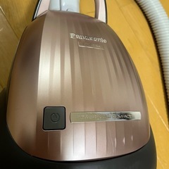 パナソニック　紙パック掃除機　MC-PK19A 2018年　ジャンクの画像